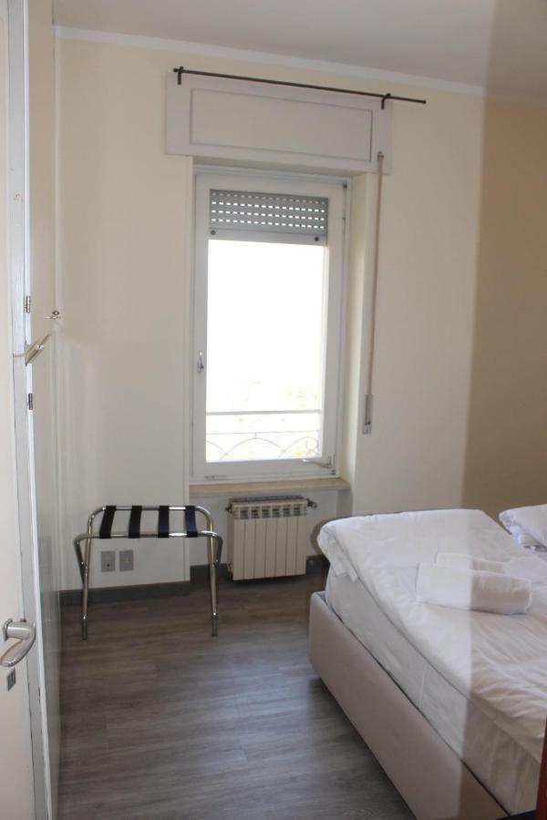 Casa Claudia Apartment อัสเซนซา ดิ เบรนโซเน ภายนอก รูปภาพ