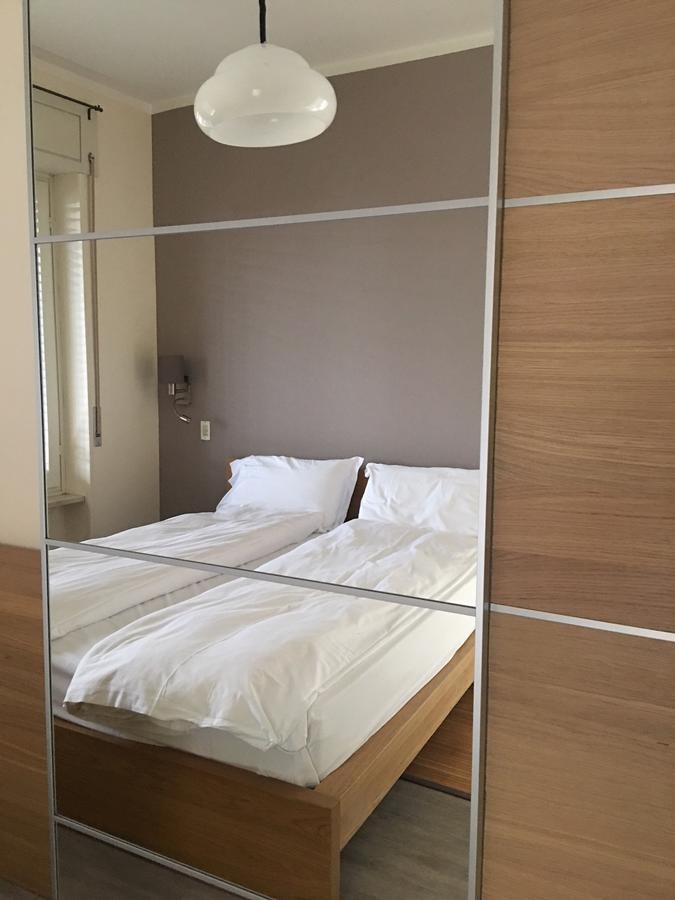 Casa Claudia Apartment อัสเซนซา ดิ เบรนโซเน ภายนอก รูปภาพ